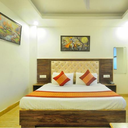 Hotel Noida Delight المظهر الخارجي الصورة