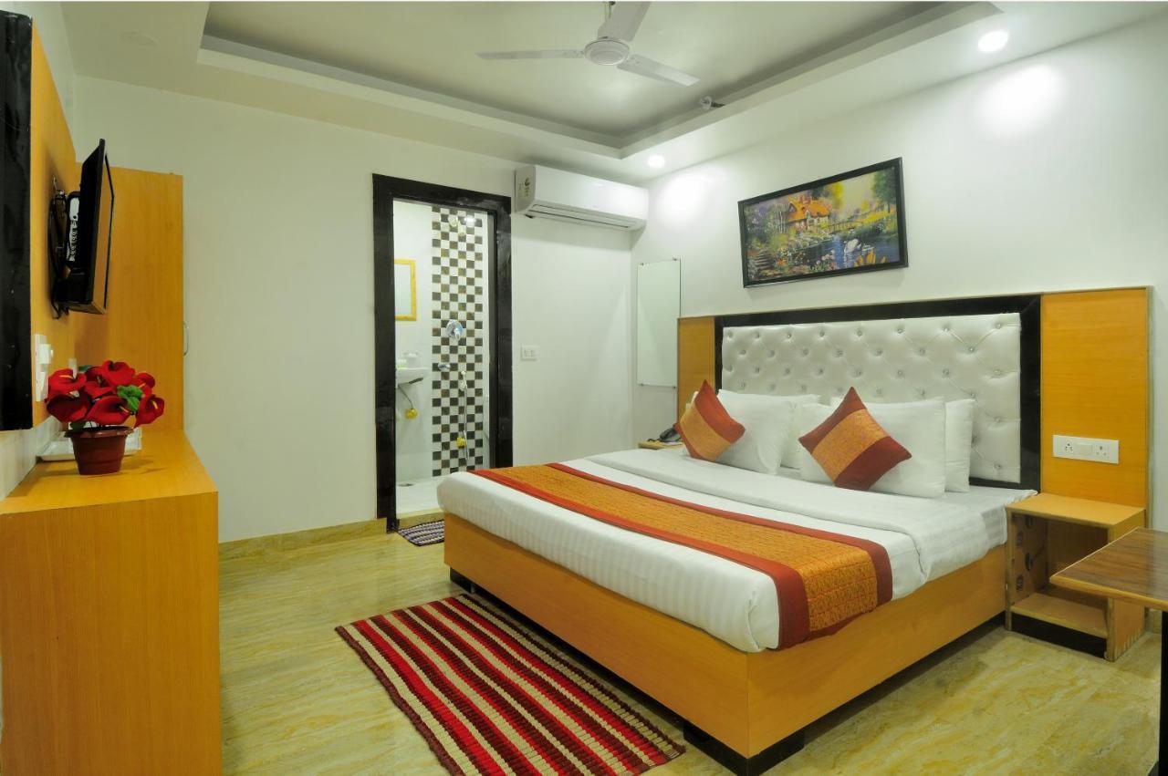 Hotel Noida Delight المظهر الخارجي الصورة