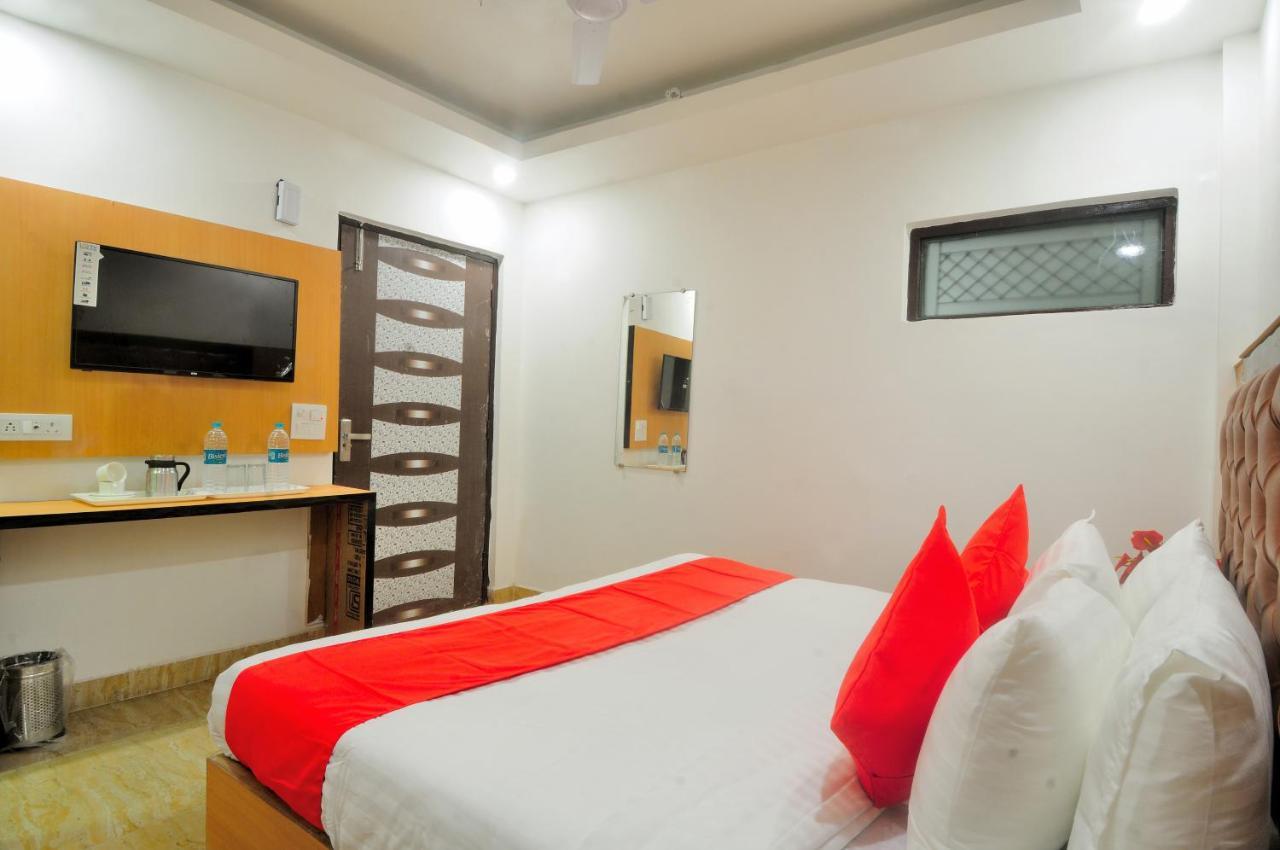Hotel Noida Delight المظهر الخارجي الصورة