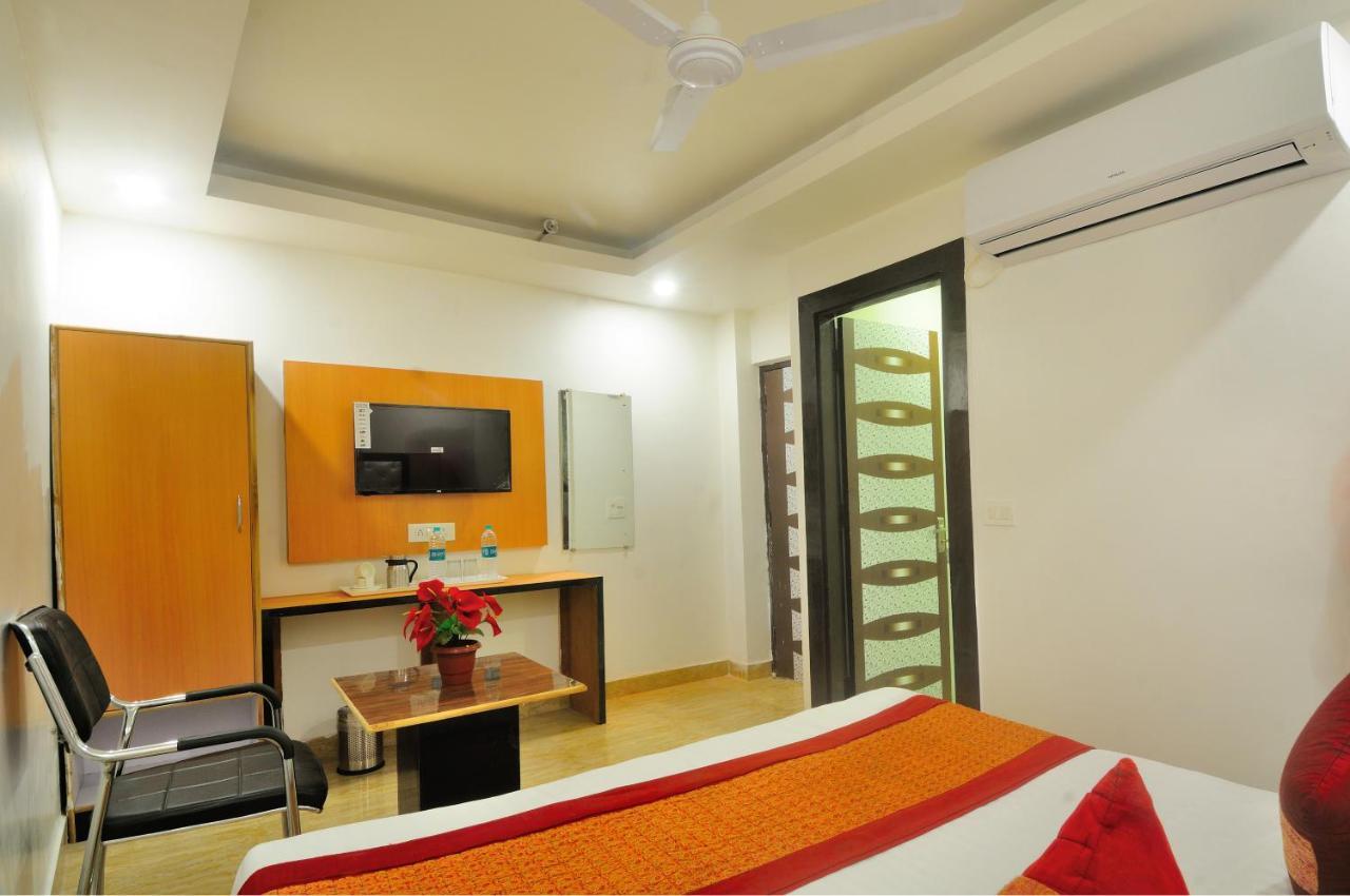 Hotel Noida Delight المظهر الخارجي الصورة