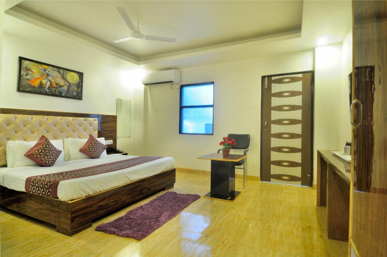 Hotel Noida Delight المظهر الخارجي الصورة